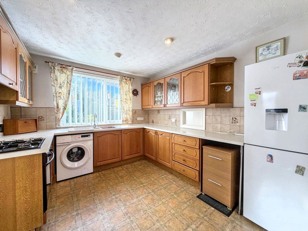 Property image 4 of 17