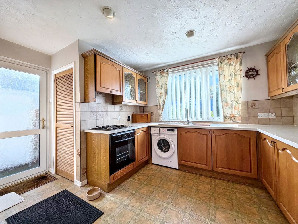 Property image 5 of 17