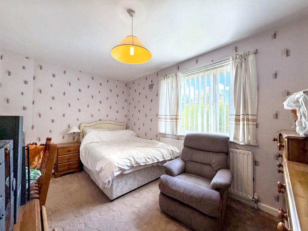 Property image 11 of 17