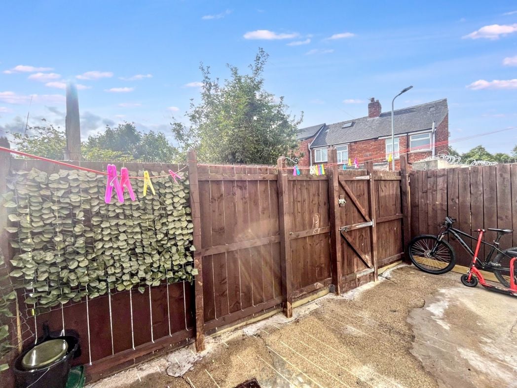 Property image 10 of 12