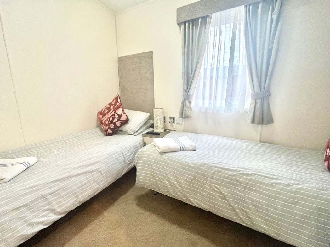 Property image 7 of 14