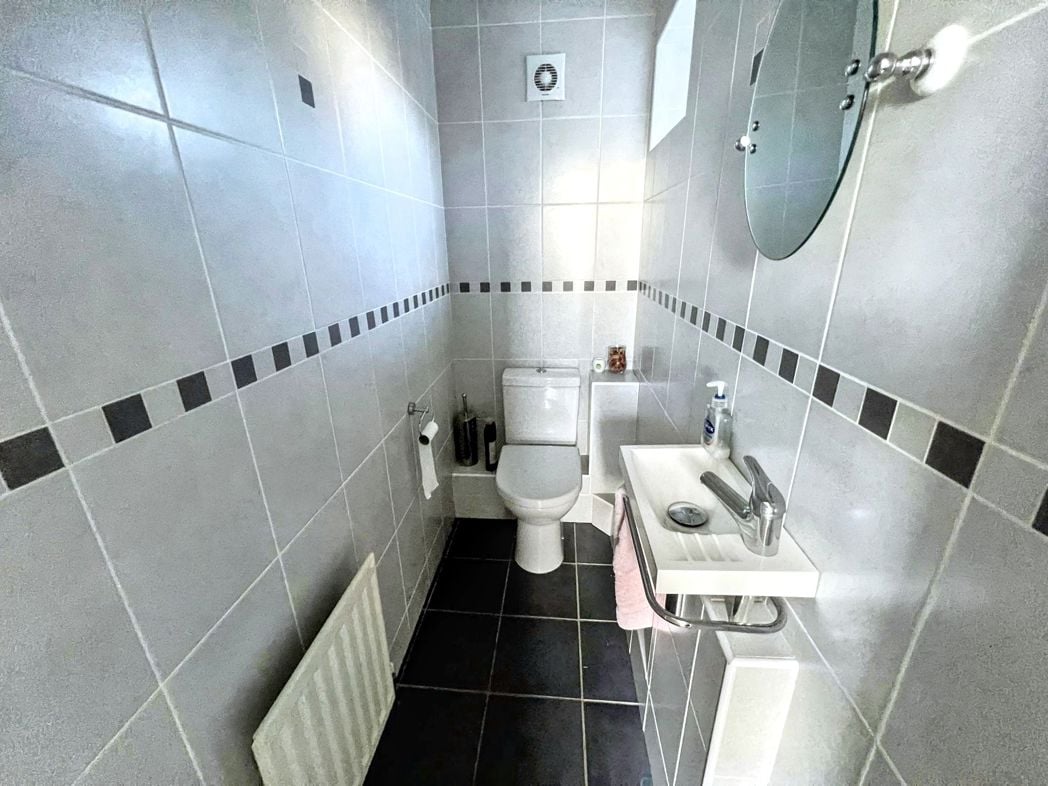 Property image 12 of 15