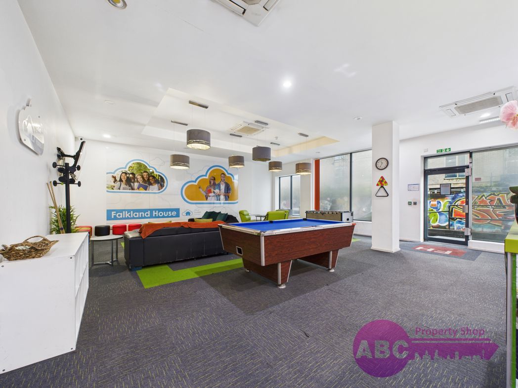 Property image 3 of 11