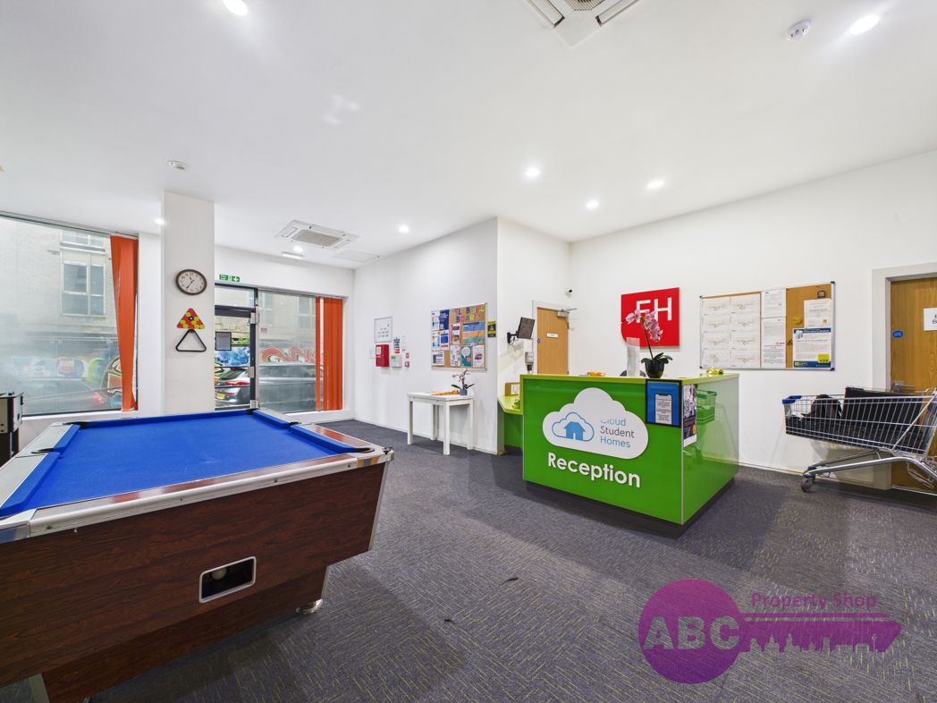 Property image 2 of 11