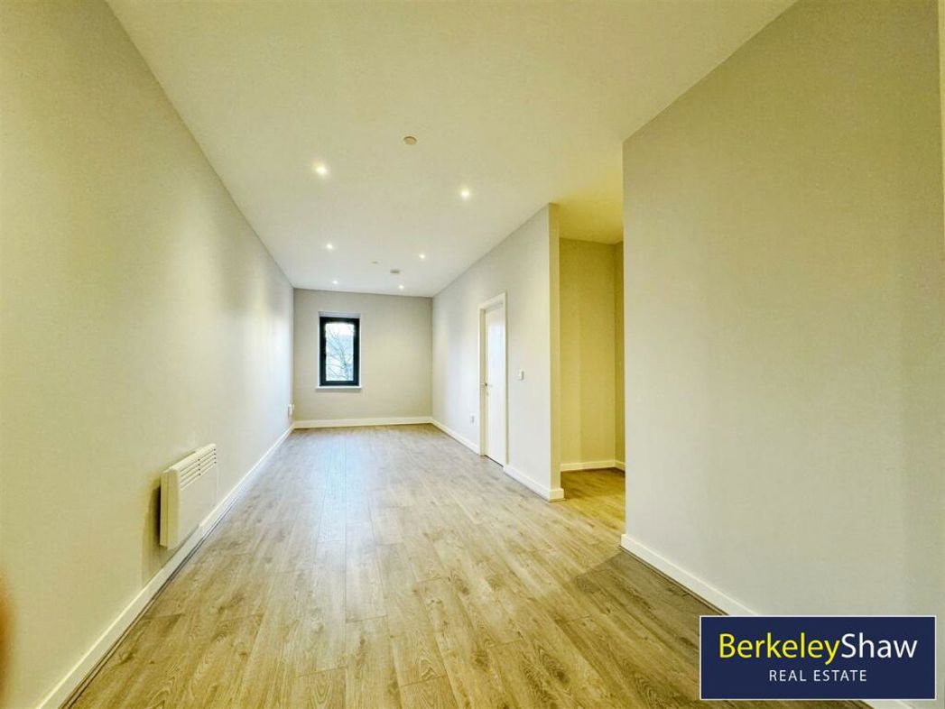 Property image 8 of 9