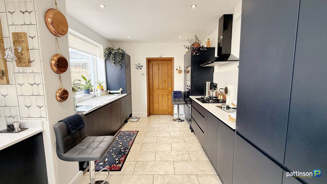 Property image 16 of 43