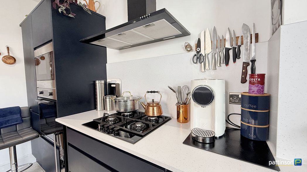 Property image 13 of 43
