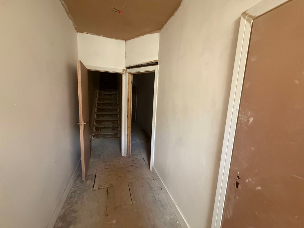 Property image 2 of 23