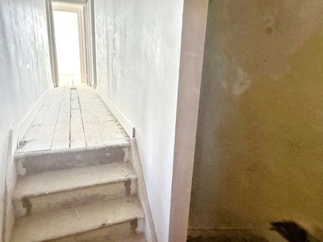 Property image 8 of 23