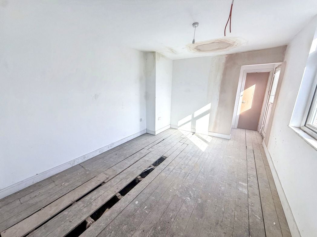 Property image 18 of 23