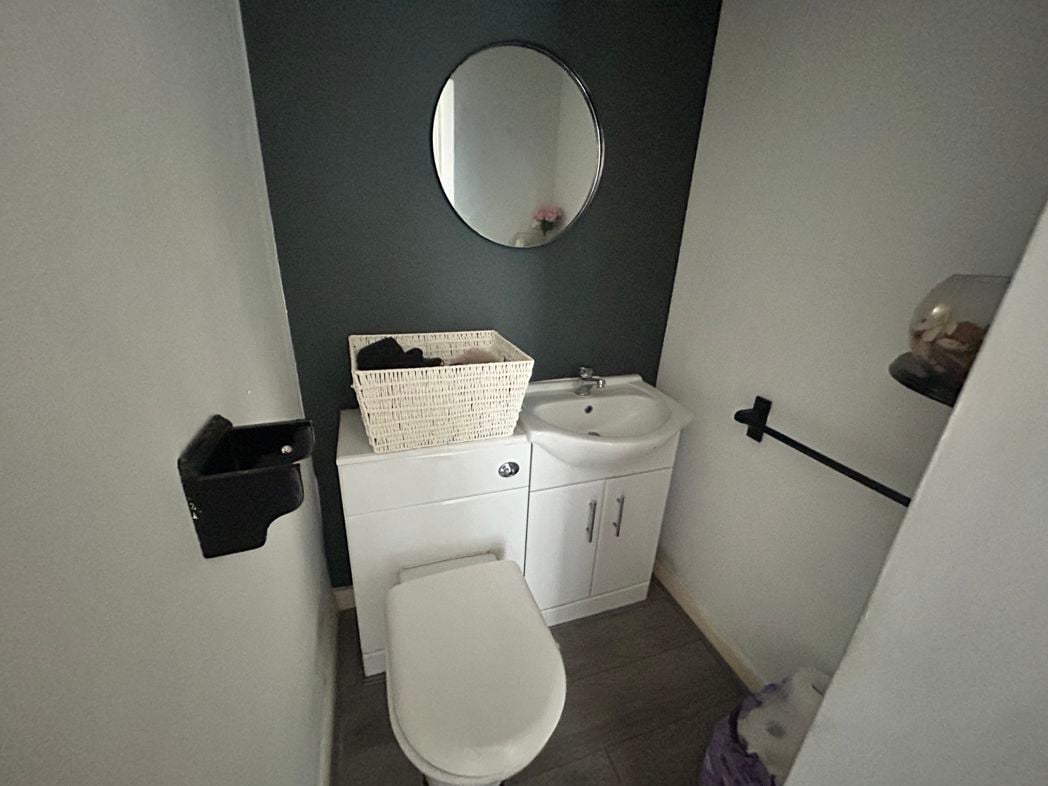 Property image 11 of 30