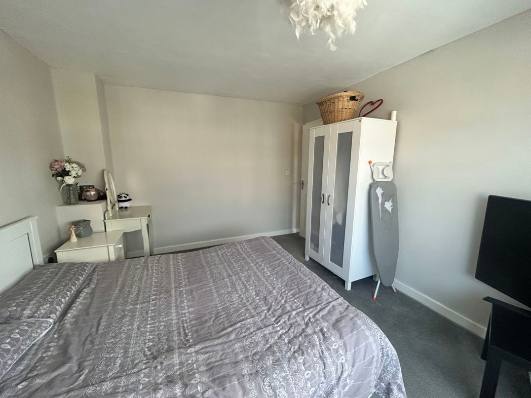 Property image 16 of 30