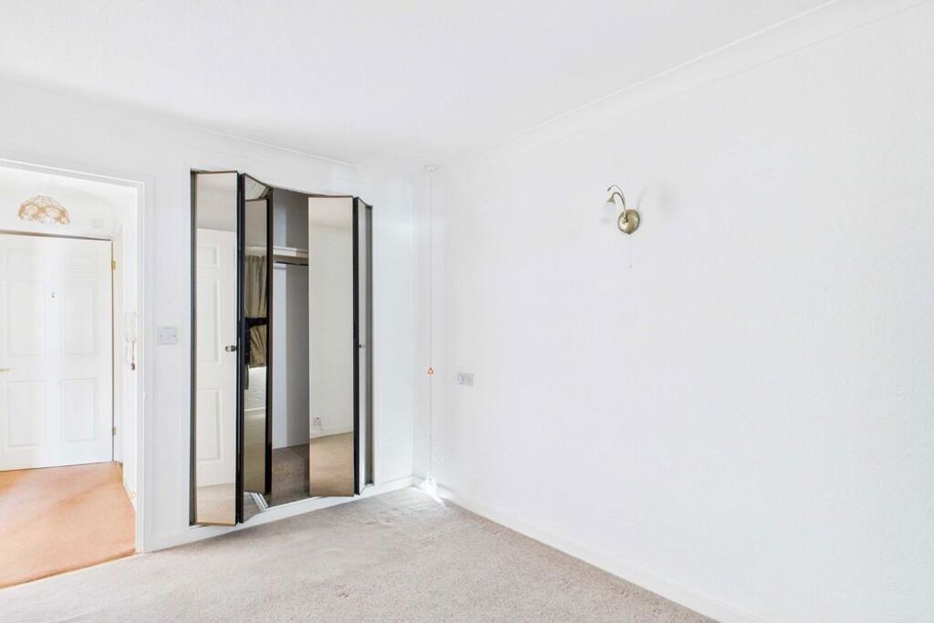 18 Strand Court, Grange-Over-Sands, Cumbria, LA11 7HH