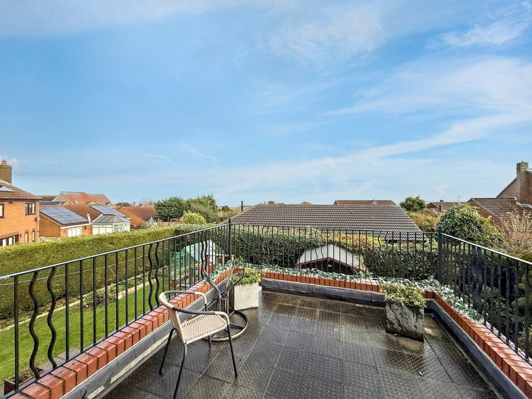 Property image 33 of 37
