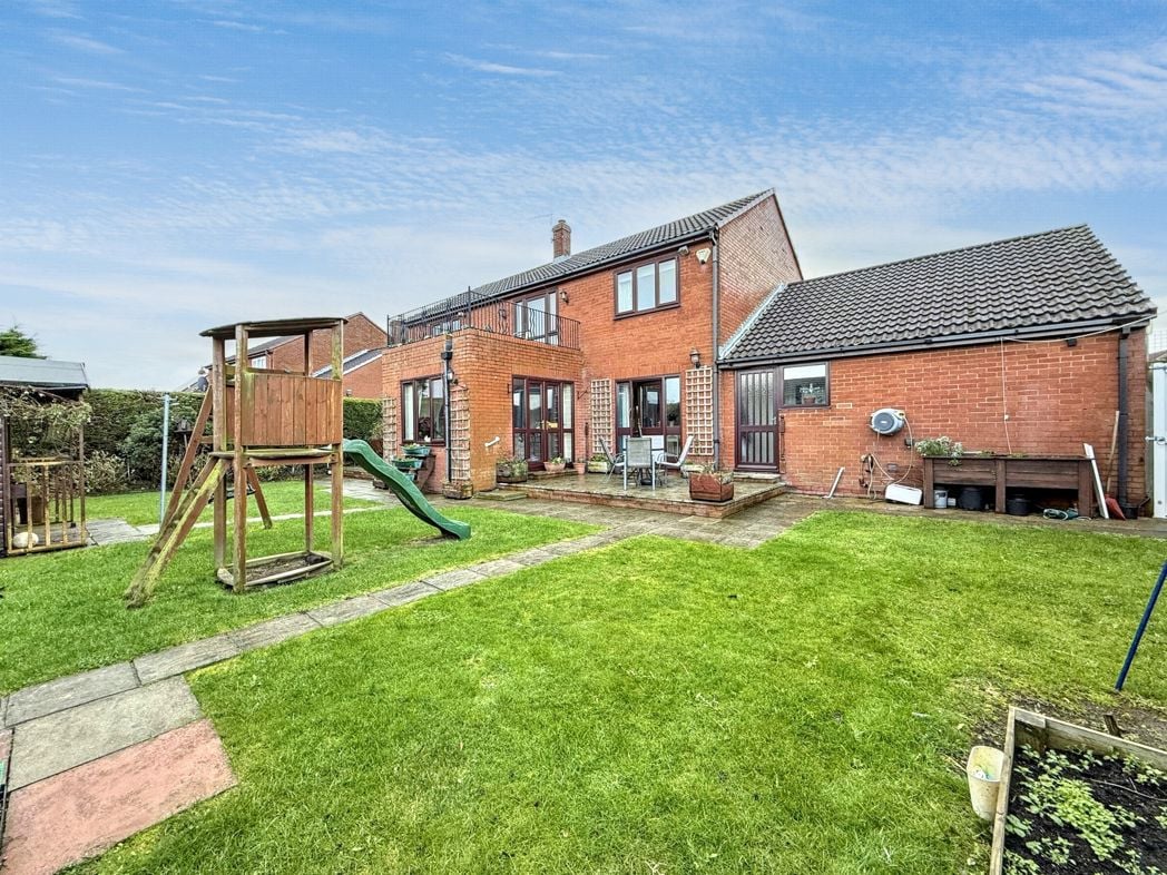 Property image 34 of 37