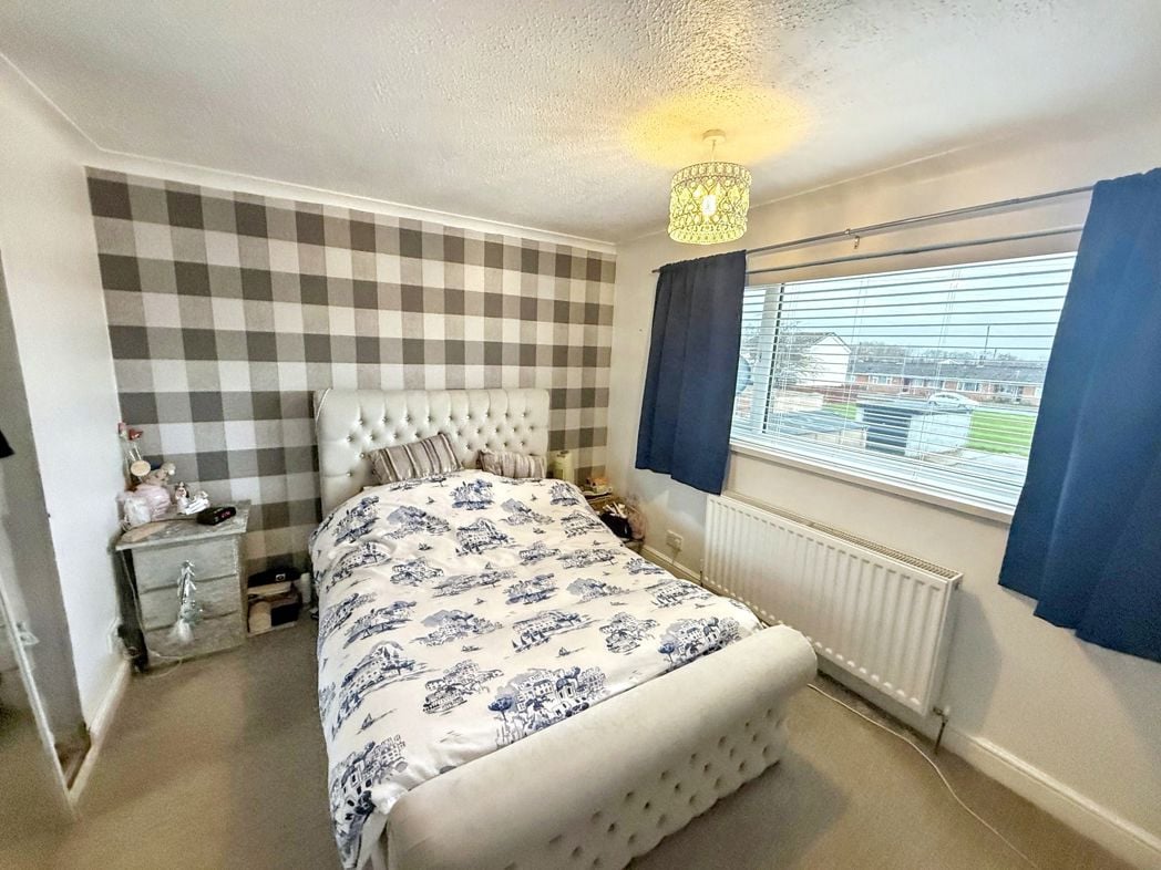 Property image 5 of 9