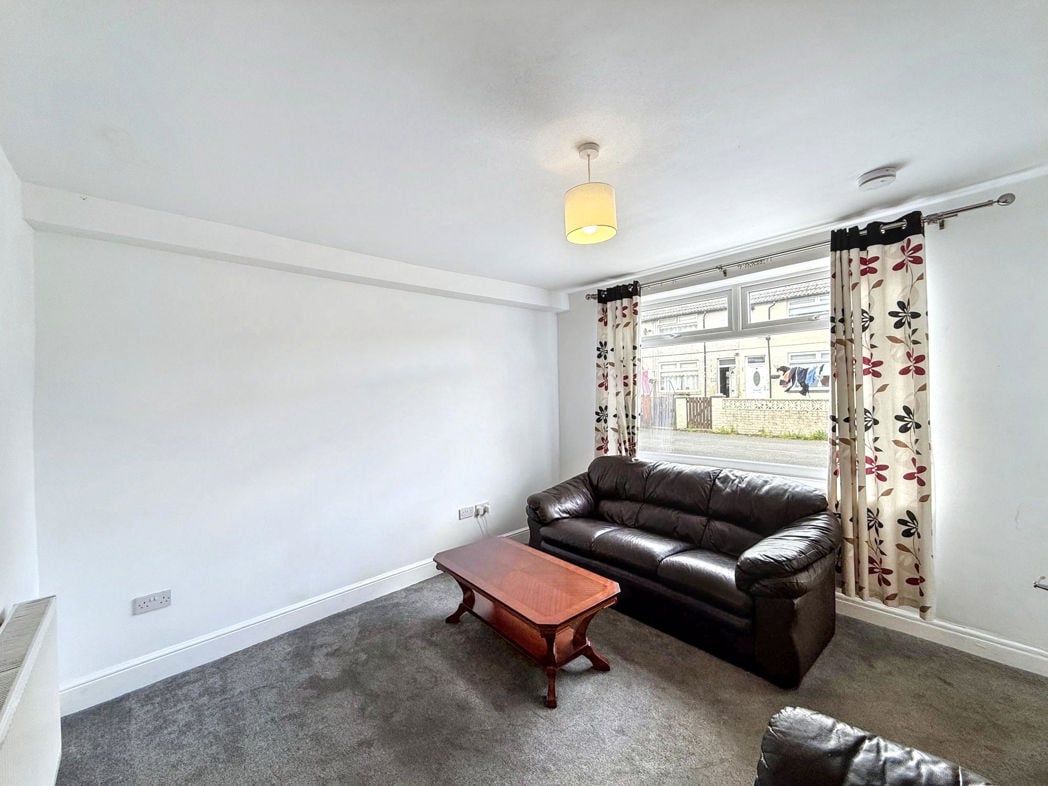 Property image 3 of 12