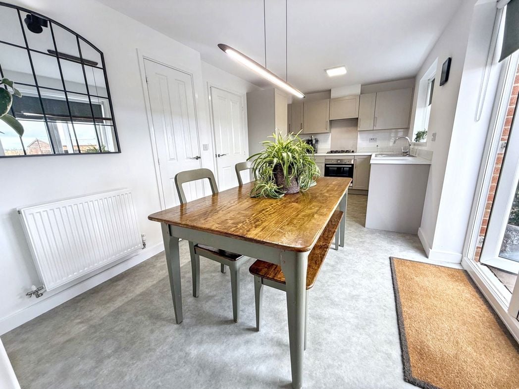 Property image 6 of 25