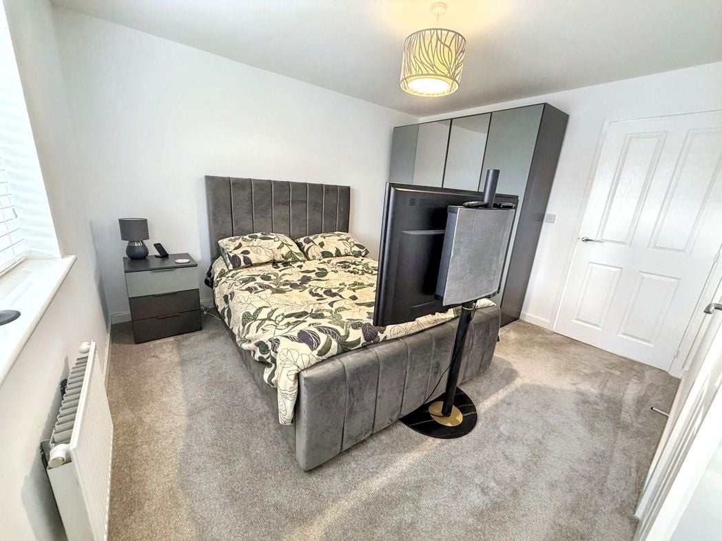 Property image 14 of 25