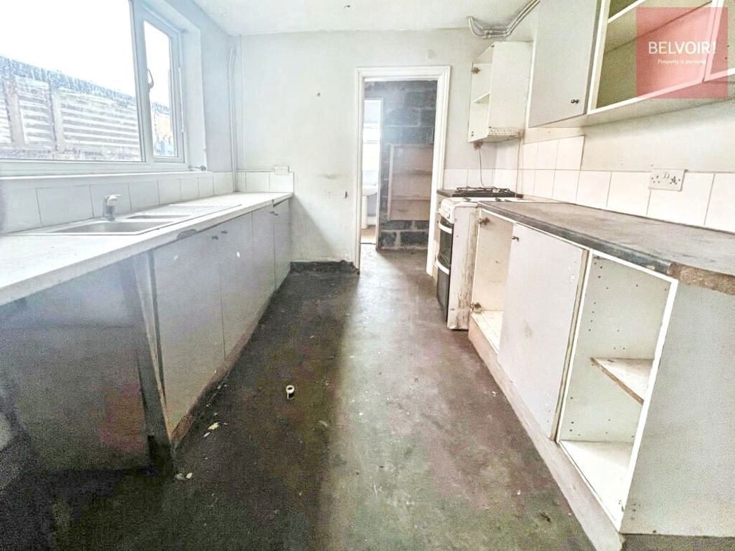 Property image 4 of 8