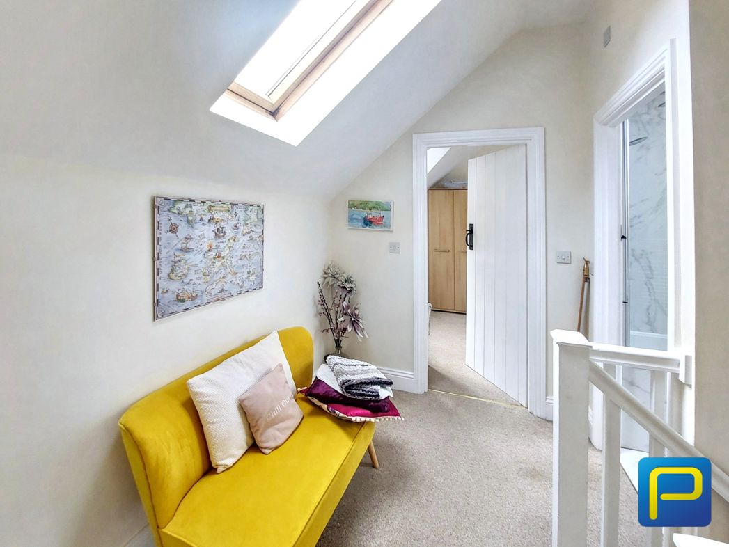 Property image 14 of 27