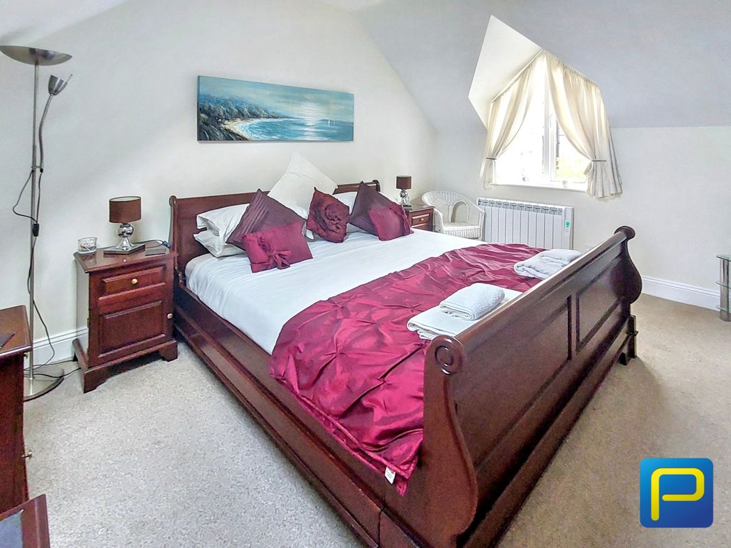 Property image 17 of 27