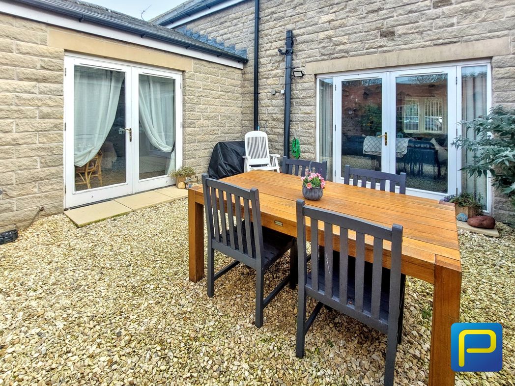 Property image 23 of 27