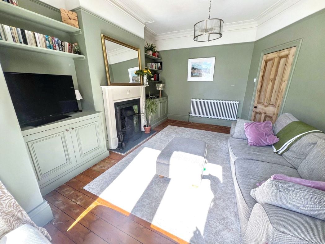 Property image 8 of 17