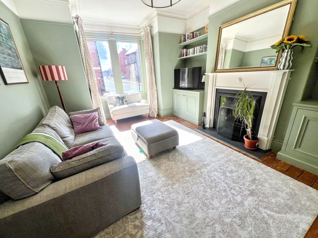 Property image 2 of 17