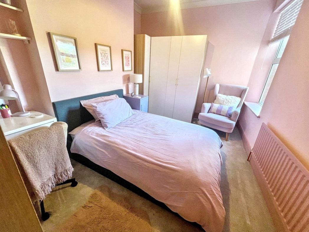 Property image 6 of 17
