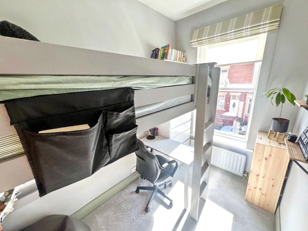 Property image 11 of 17