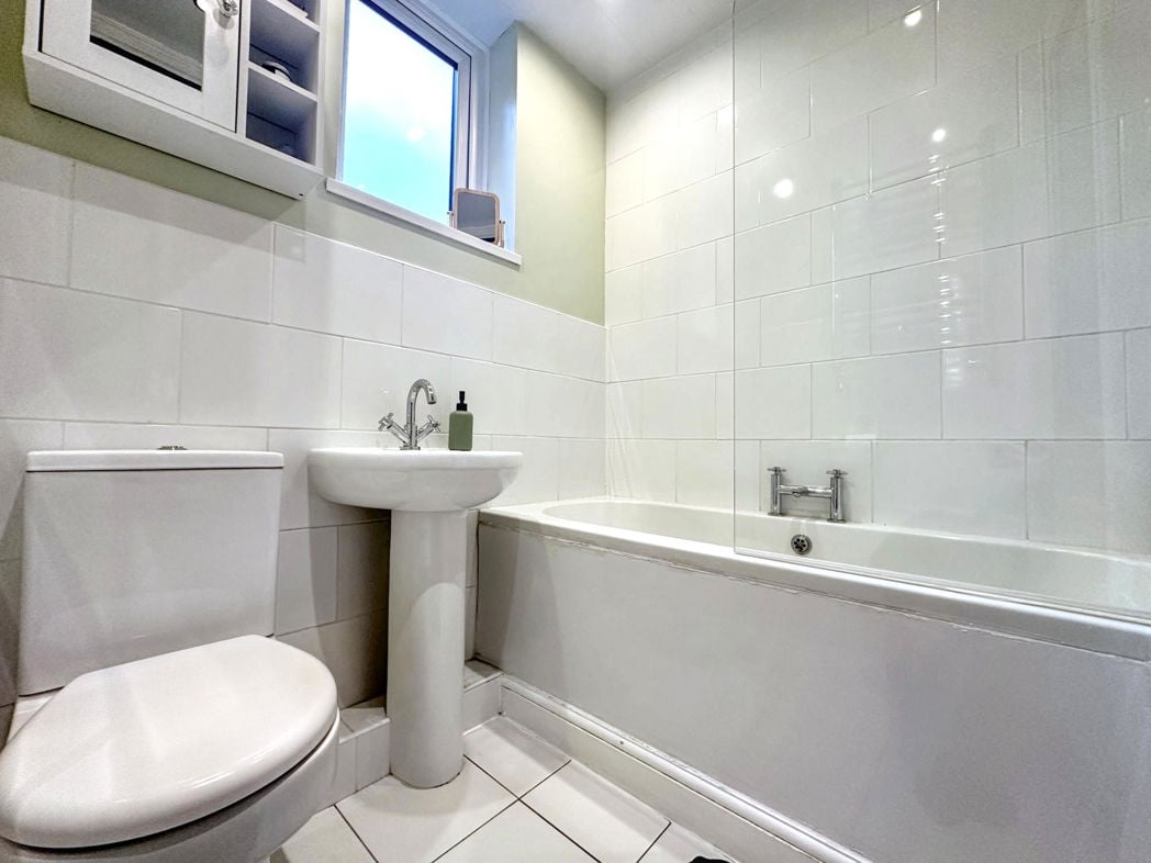 Property image 16 of 17
