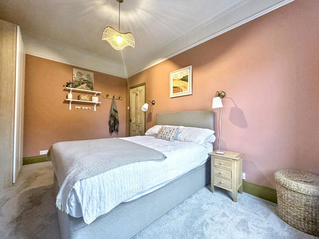 Property image 5 of 17