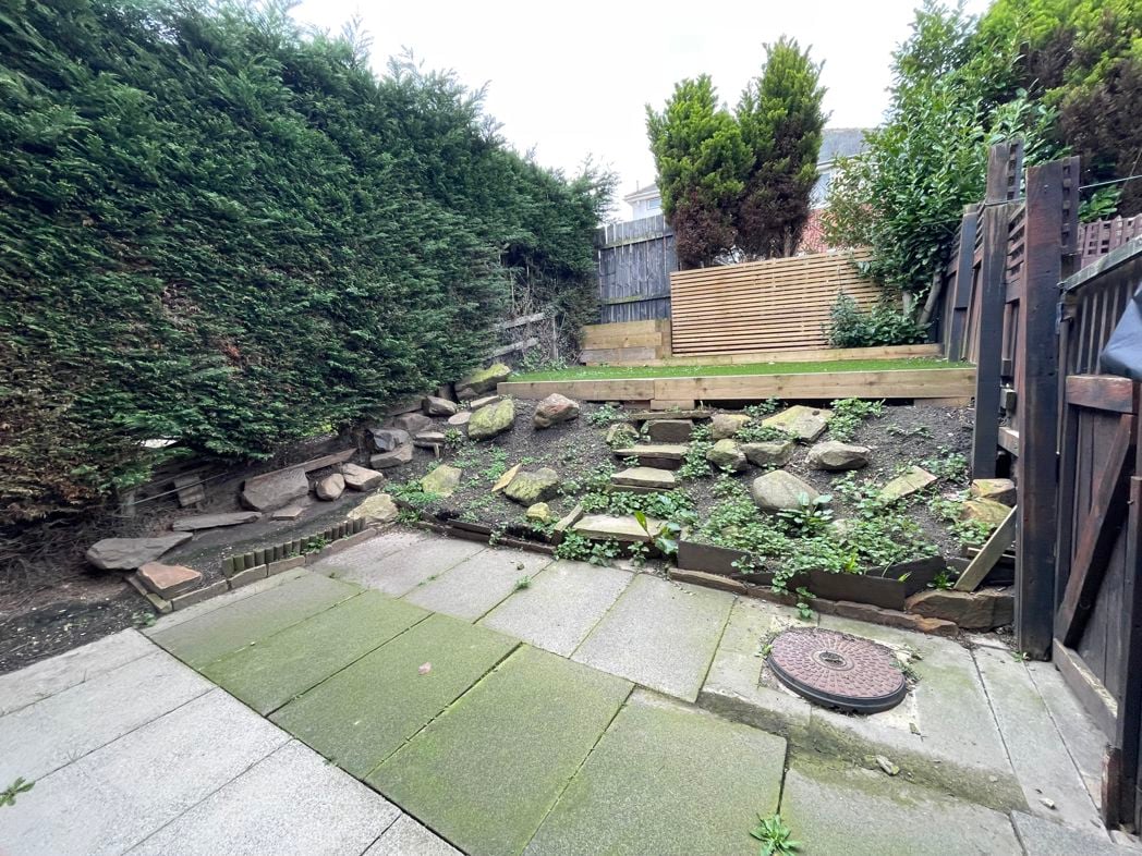 Property image 11 of 12