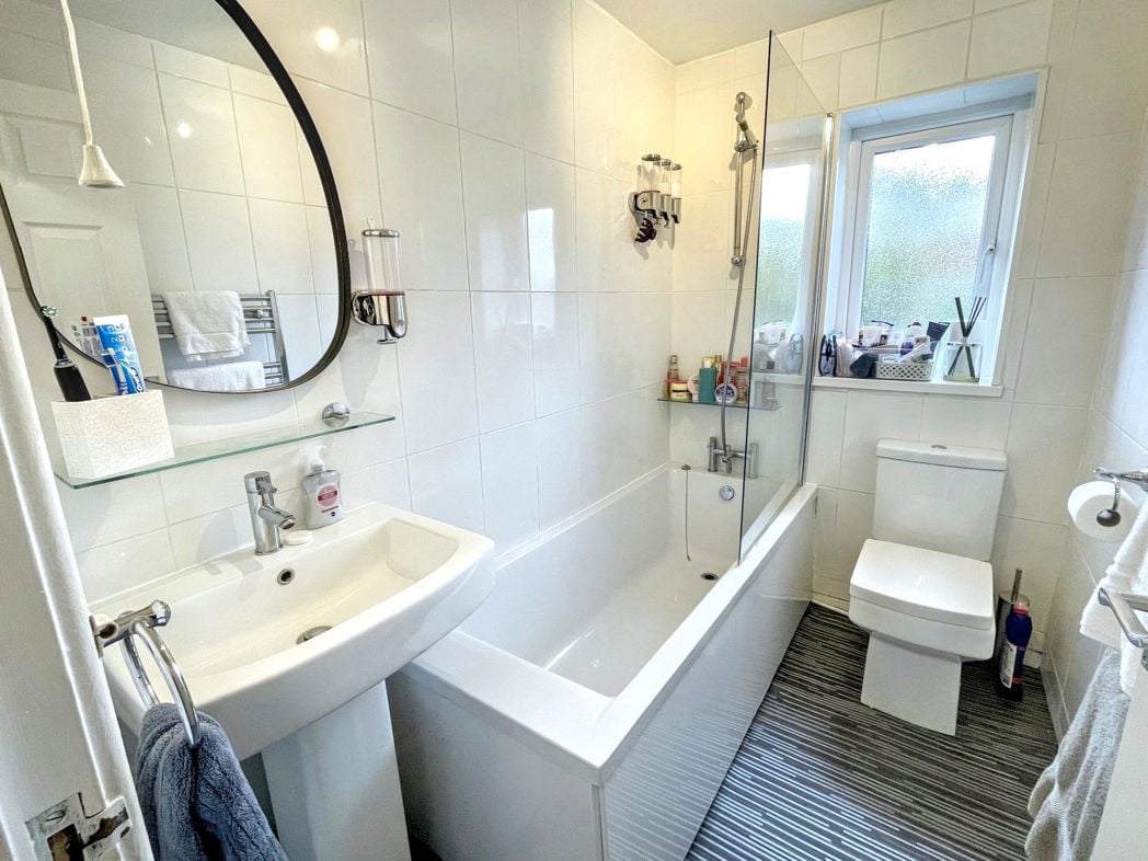 Property image 10 of 12