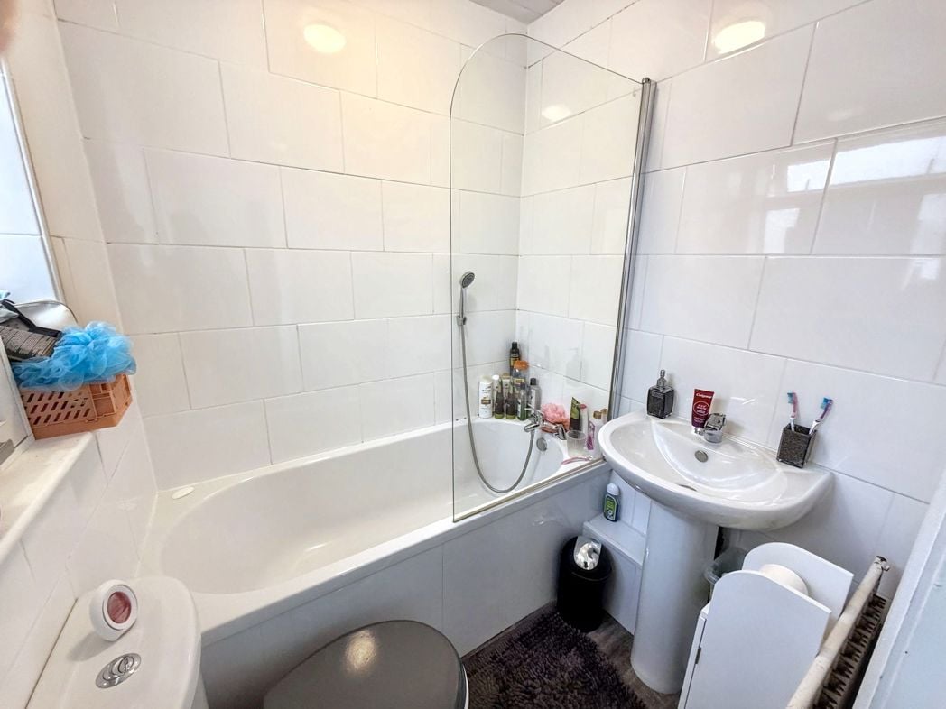 Property image 4 of 9