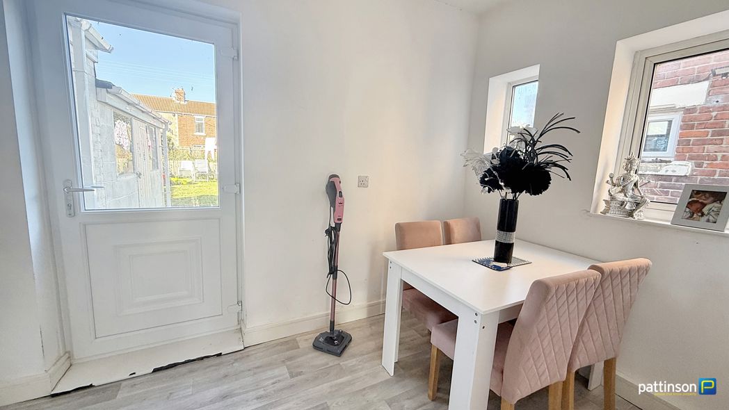 Property image 7 of 13