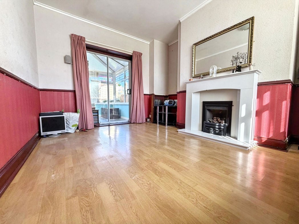 Property image 2 of 17