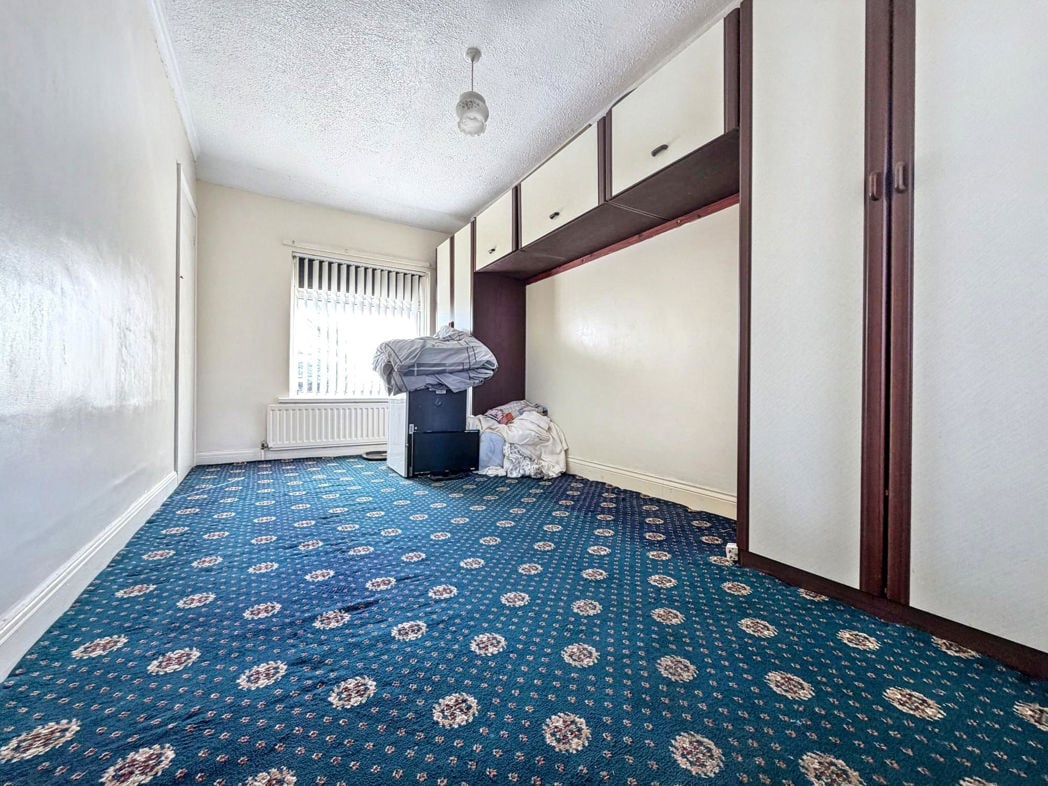 Property image 11 of 17