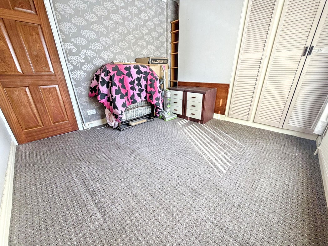 Property image 13 of 17