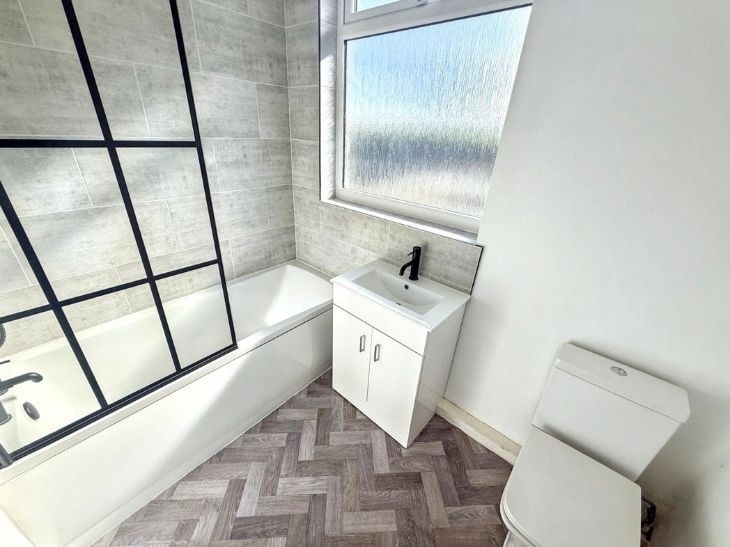 Property image 12 of 12