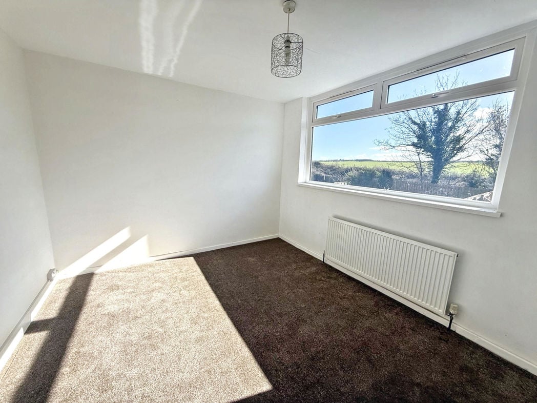 Property image 10 of 12