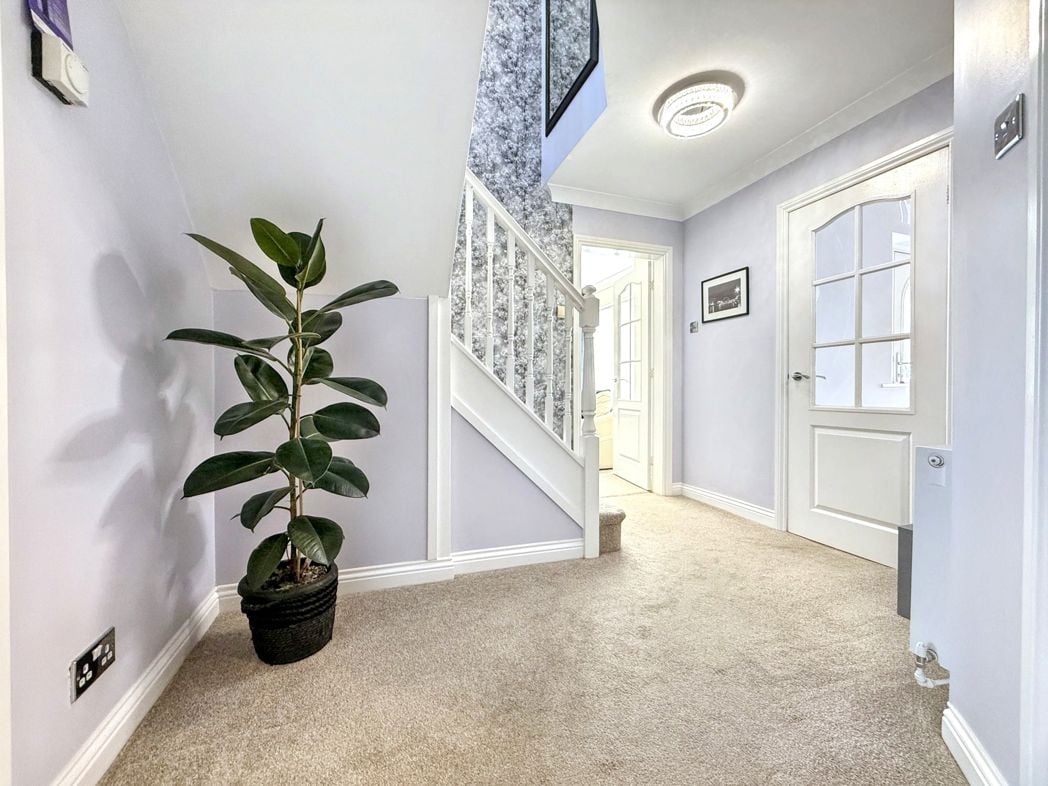 Property image 11 of 31
