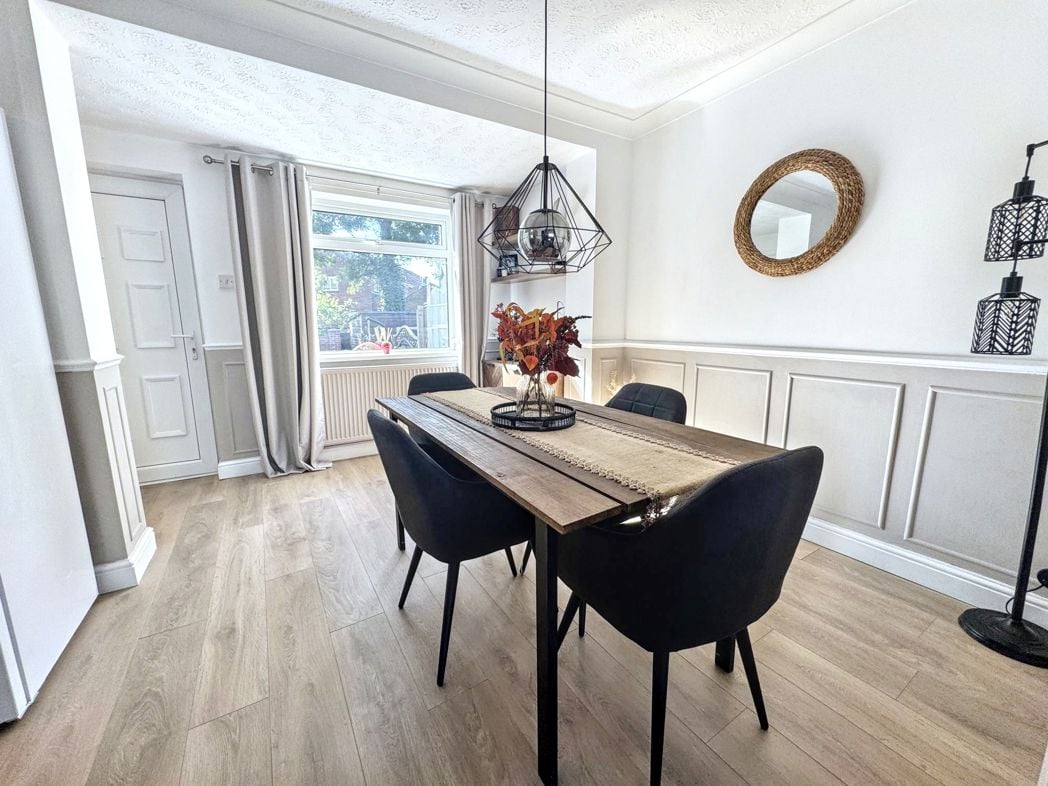 Property image 11 of 25