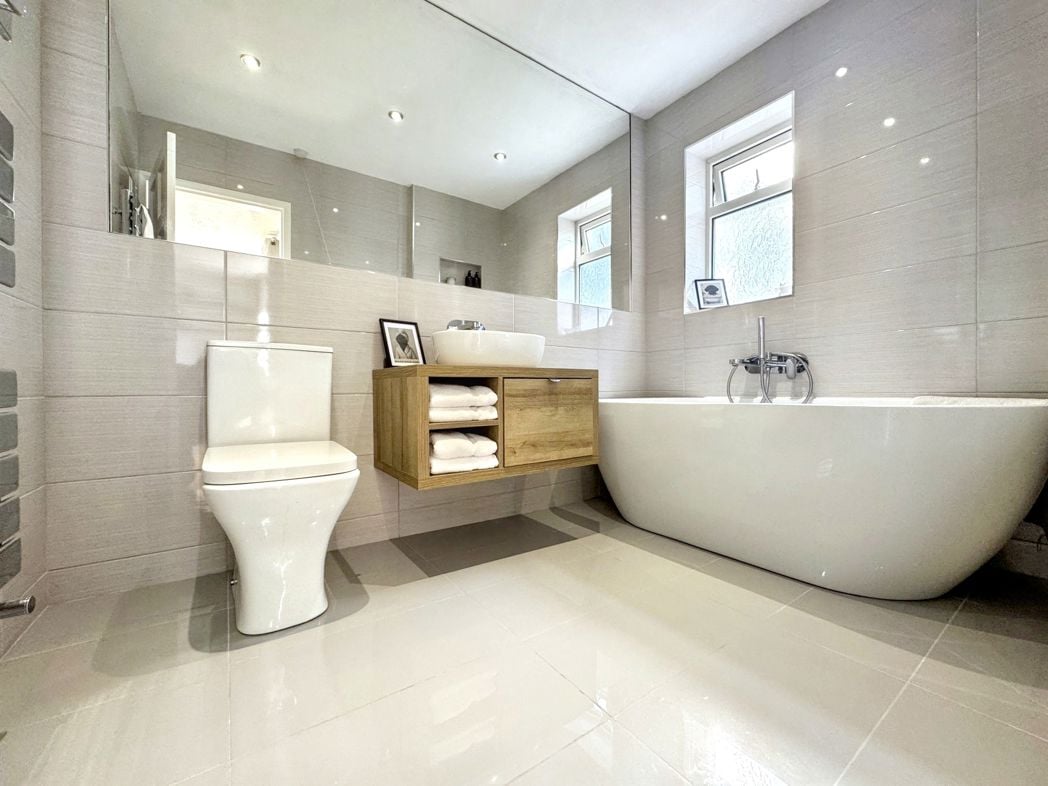 Property image 2 of 25