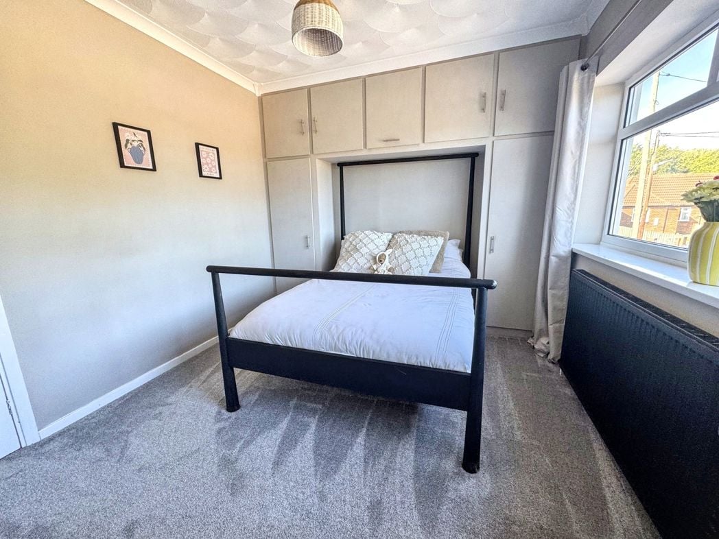 Property image 14 of 25