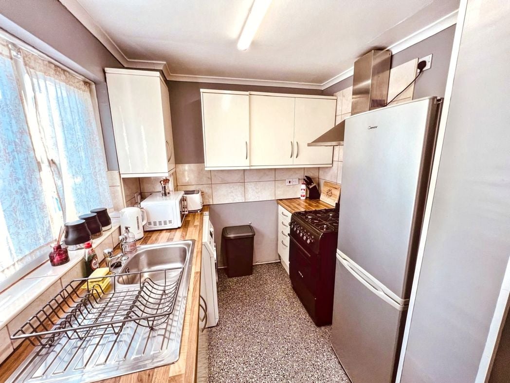 Property image 4 of 18