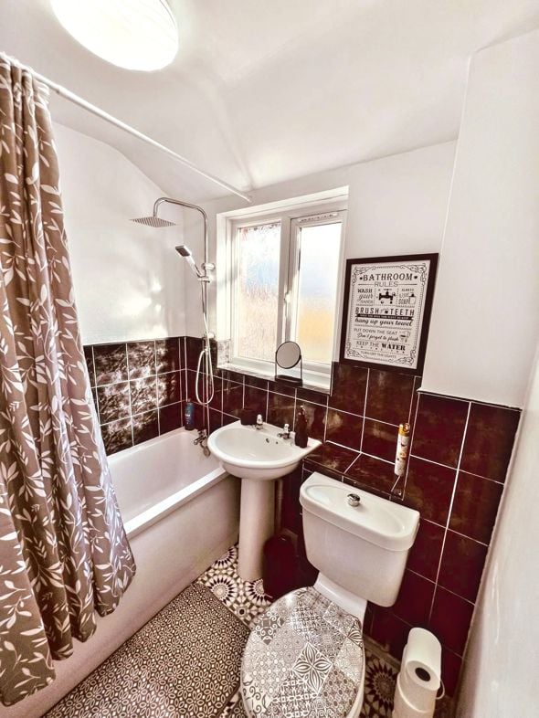 Property image 5 of 18