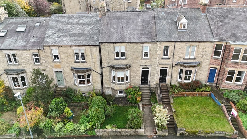 Property image 2 of 23