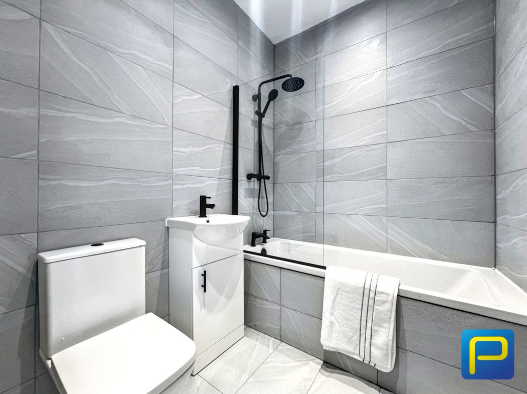 Property image 16 of 23